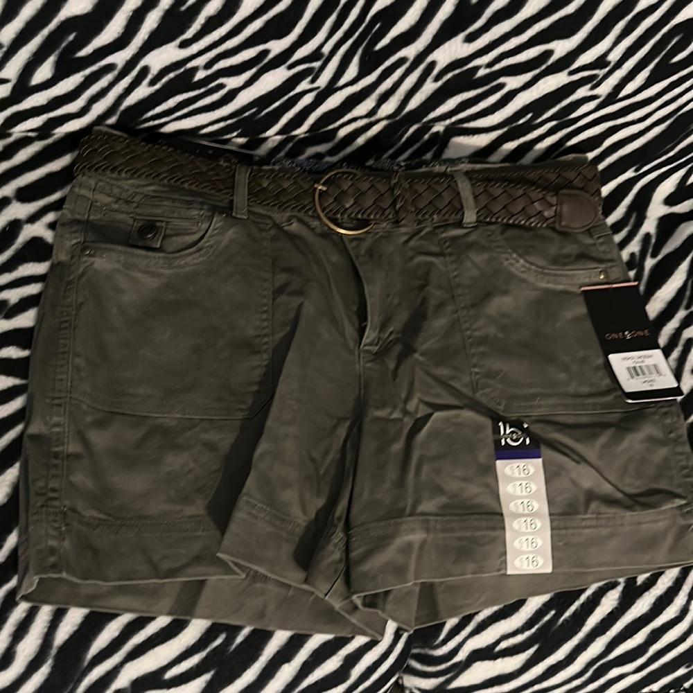 One 5 One Shorts